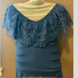 Women's blouse with Lace